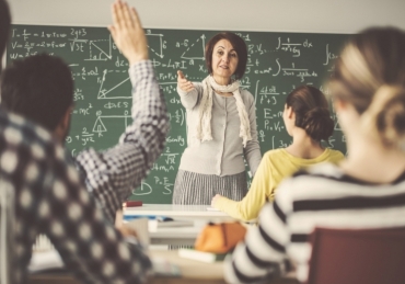 Wiceminister edukacji potwierdza: nie będzie zmian pensum i znacznych podwyżek